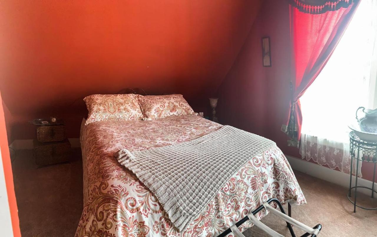 Linda Sue Manor Hostel Sioux City Kültér fotó